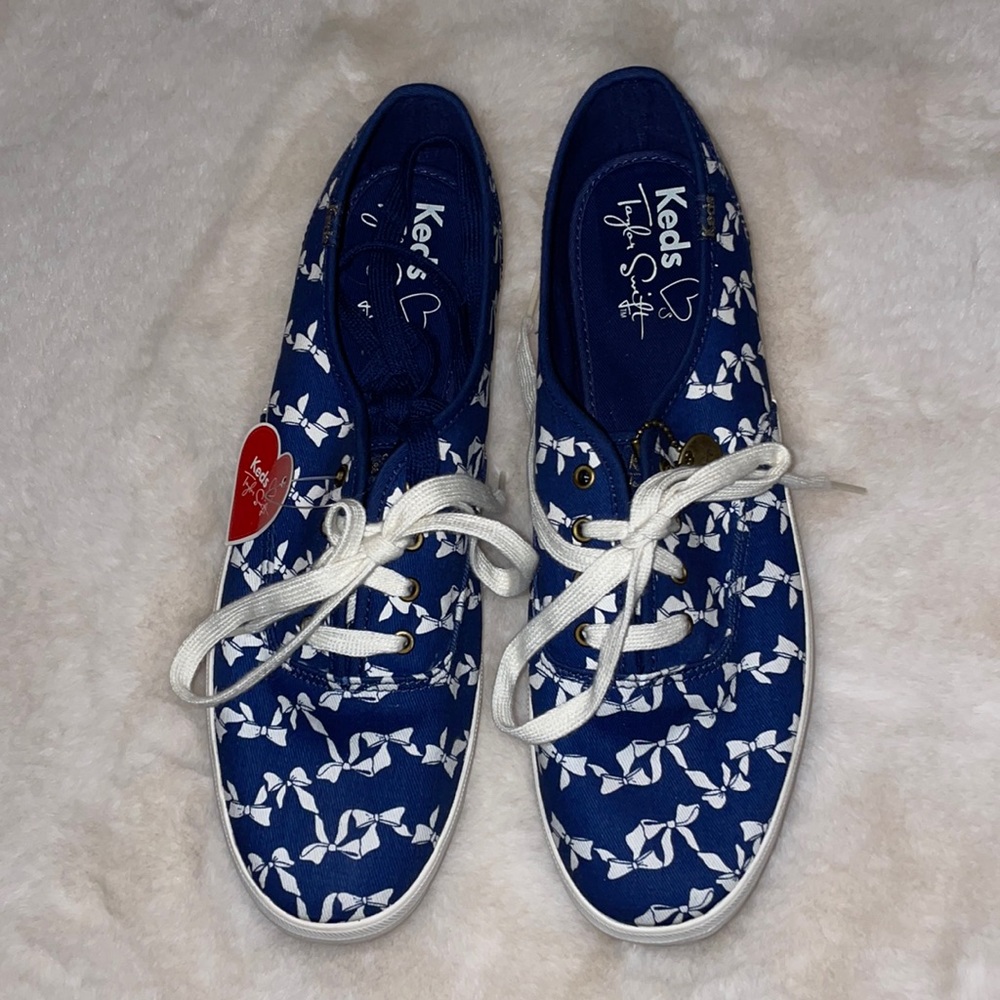 Keds Taylor Swift Navy Blue Floral Canvas Sneakers 9.5 new!